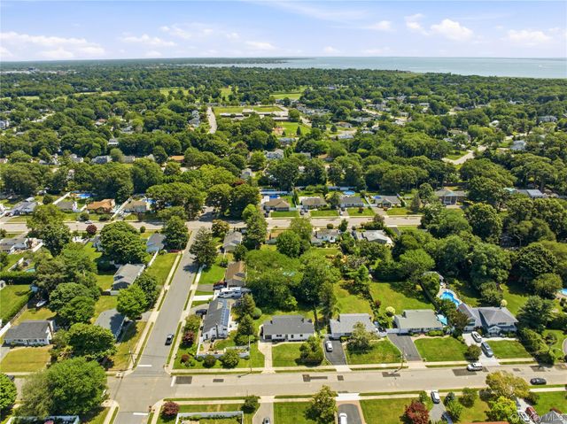 933 Thompson Drive, Bay Shore, NY 11706