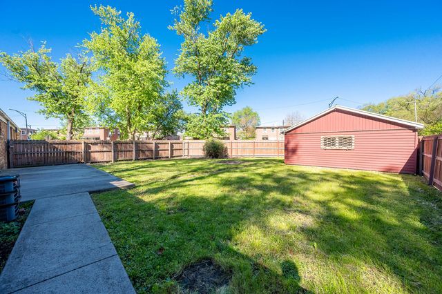 9217 S Burnside Avenue, Chicago, IL 60619