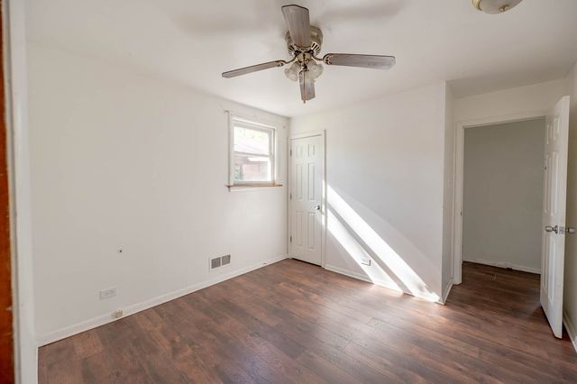 9217 S Burnside Avenue, Chicago, IL 60619