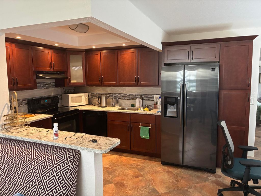 283 Saxony F, Delray Beach, FL 33446