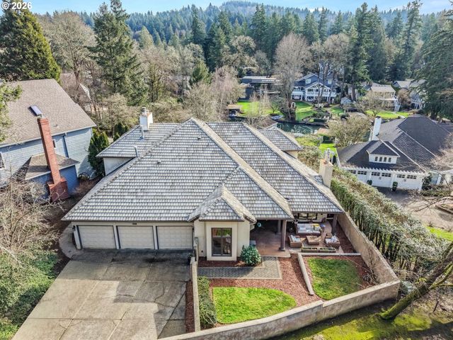 17282 LAKE HAVEN Dr, Lake Oswego, OR 97035