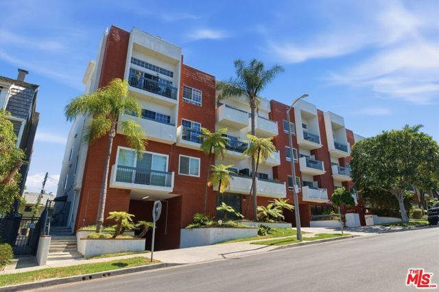 10650 Kinnard Avenue 104, Los Angeles, CA 90024