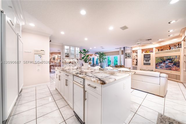 15935 NW 82nd Ct, Miami Lakes, FL 33016