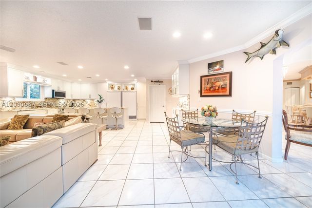 15935 NW 82nd Ct, Miami Lakes, FL 33016