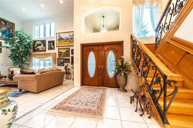 15935 NW 82nd Ct, Miami Lakes, FL 33016