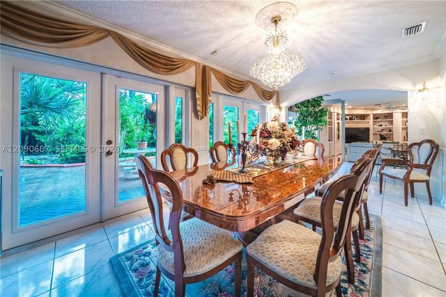 15935 NW 82nd Ct, Miami Lakes, FL 33016