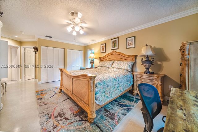 15935 NW 82nd Ct, Miami Lakes, FL 33016