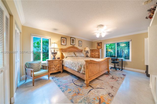 15935 NW 82nd Ct, Miami Lakes, FL 33016