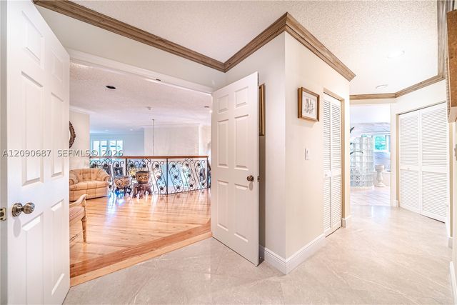 15935 NW 82nd Ct, Miami Lakes, FL 33016