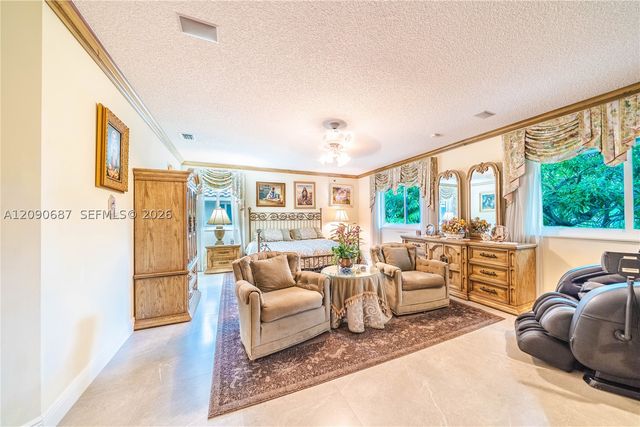 15935 NW 82nd Ct, Miami Lakes, FL 33016