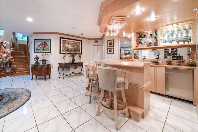 15935 NW 82nd Ct, Miami Lakes, FL 33016
