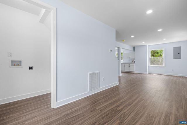 3418 RIDGE RD, Barboursville, VA 22923