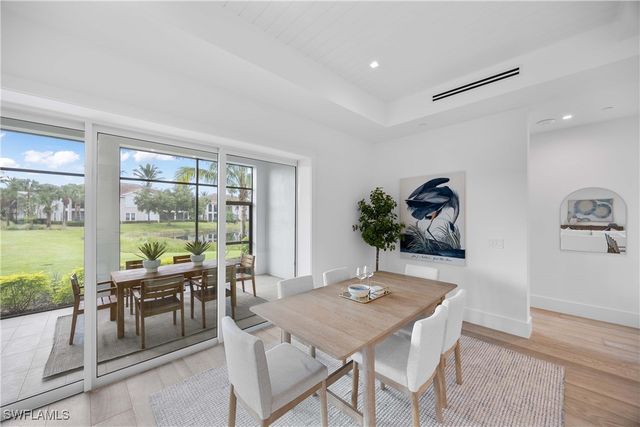 3291 Dorado LN 101, Naples, FL 34114