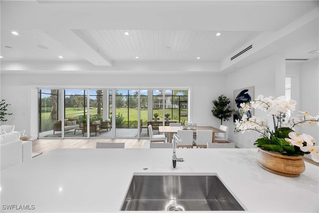 3291 Dorado LN 101, Naples, FL 34114