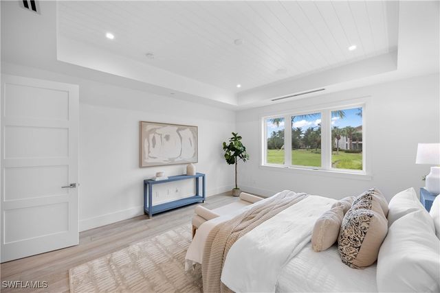 3291 Dorado LN 101, Naples, FL 34114