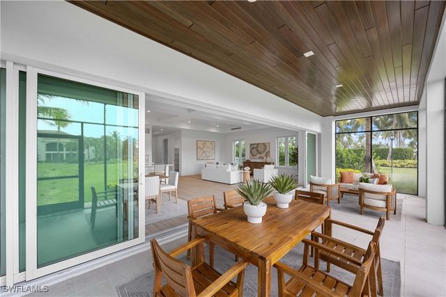 3291 Dorado LN 101, Naples, FL 34114