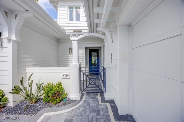 3291 Dorado LN 101, Naples, FL 34114