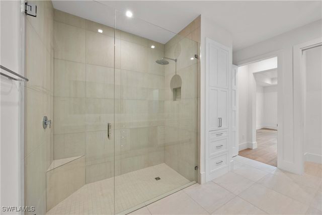 3291 Dorado LN 101, Naples, FL 34114