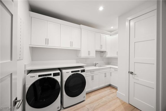 3291 Dorado LN 101, Naples, FL 34114