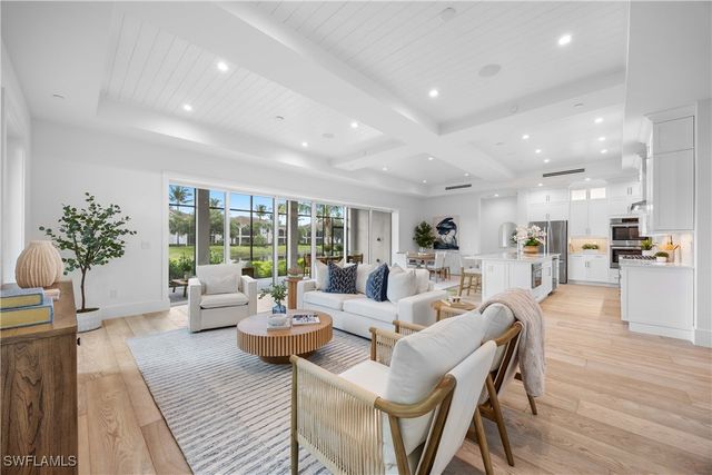 3291 Dorado LN 101, Naples, FL 34114