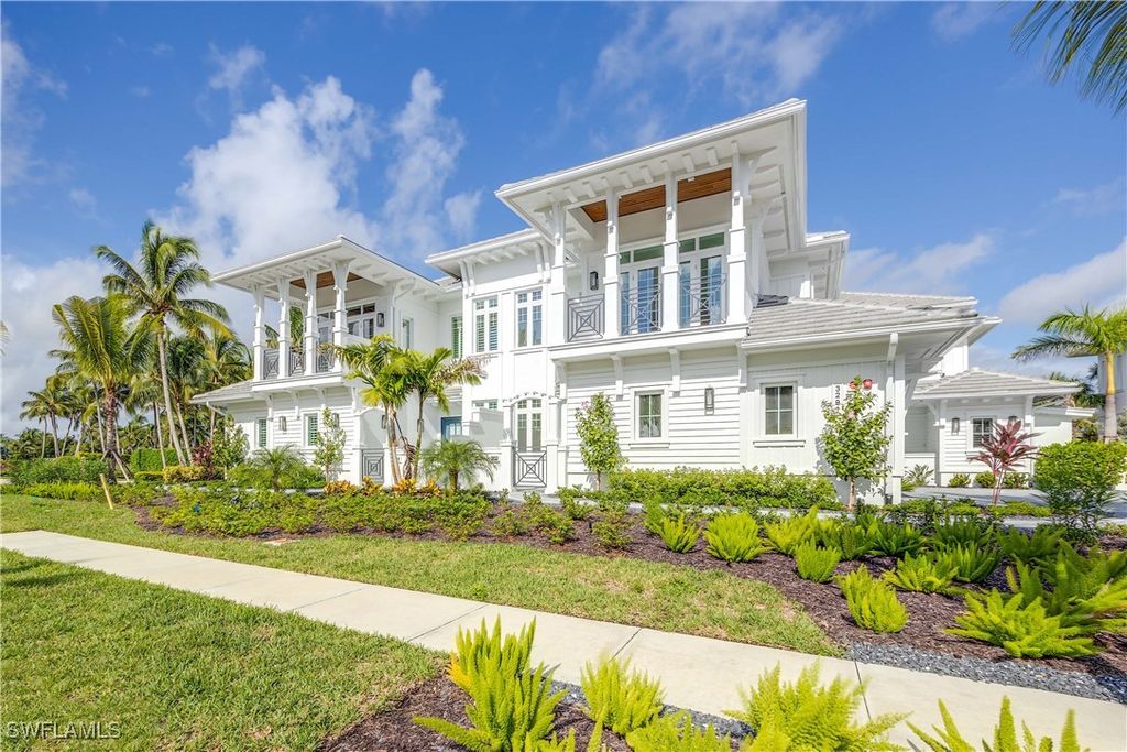 3291 Dorado LN 101, Naples, FL 34114