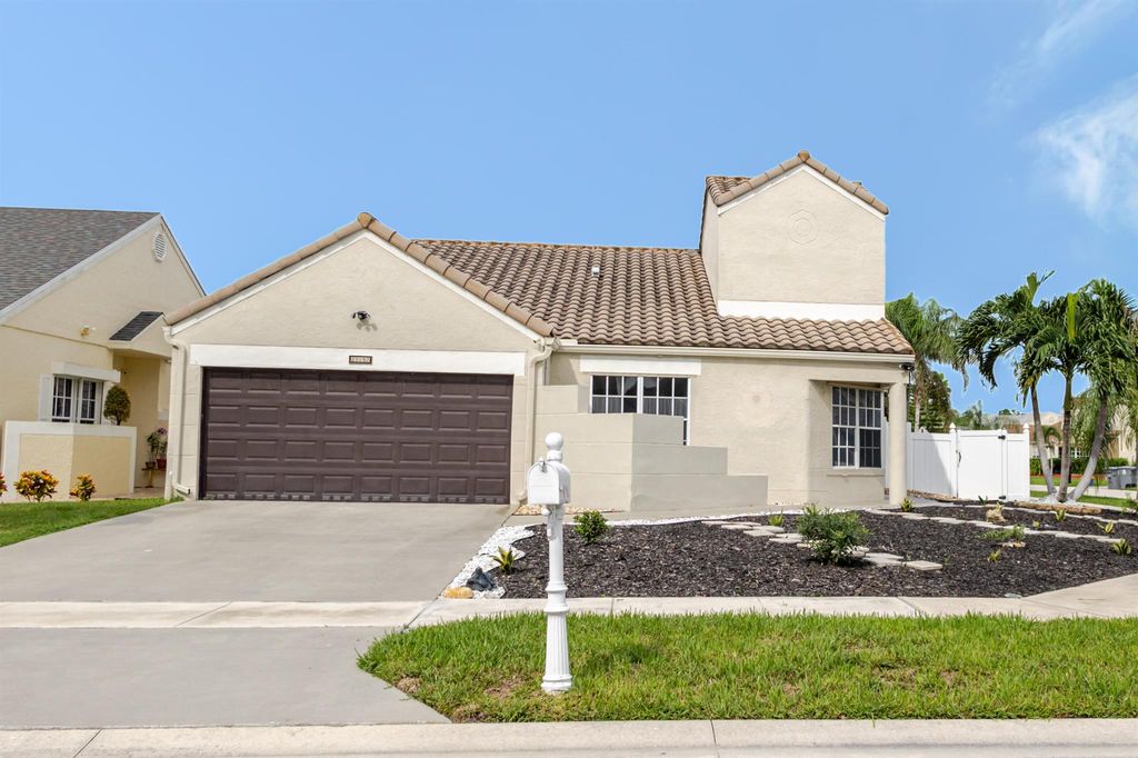 23157 Bentley Place, Boca Raton, FL 33433