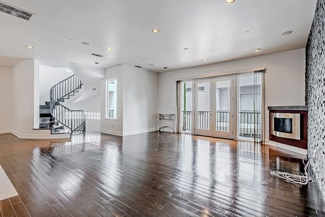 2025 Colquitt Street E, Houston, TX 77098