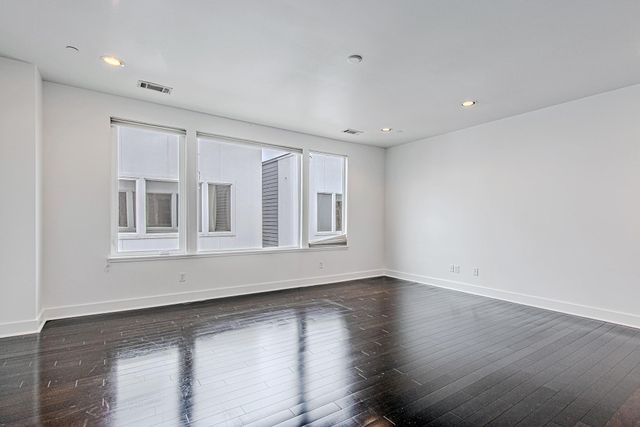 2025 Colquitt Street E, Houston, TX 77098