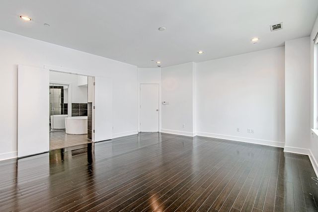 2025 Colquitt Street E, Houston, TX 77098