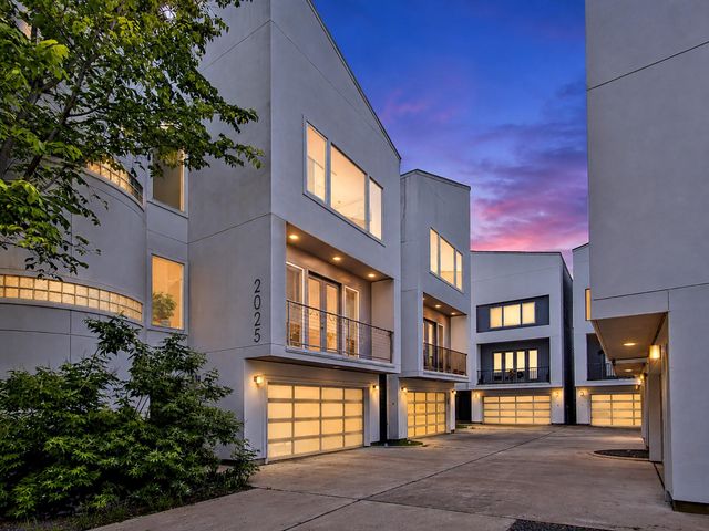 2025 Colquitt Street E, Houston, TX 77098