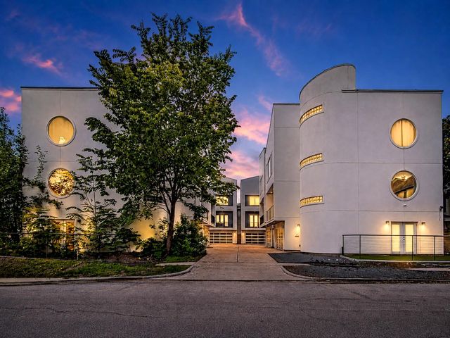 2025 Colquitt Street E, Houston, TX 77098