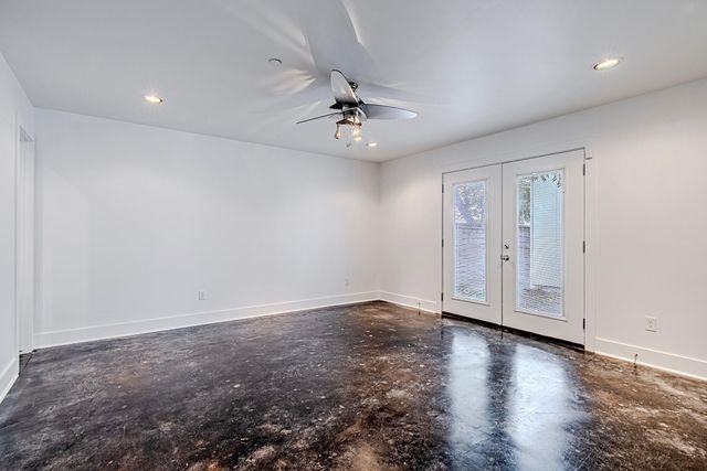 2025 Colquitt Street E, Houston, TX 77098