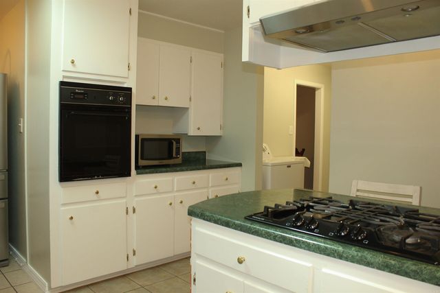 208 S Phoenix Ave, Russellville, AR 72801