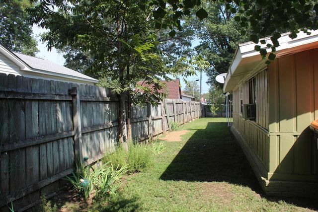 208 S Phoenix Ave, Russellville, AR 72801