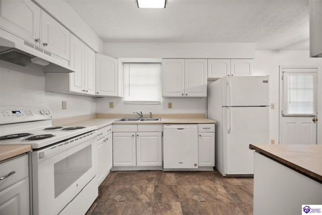 547 Wyandot Court, Radcliff, KY 40160