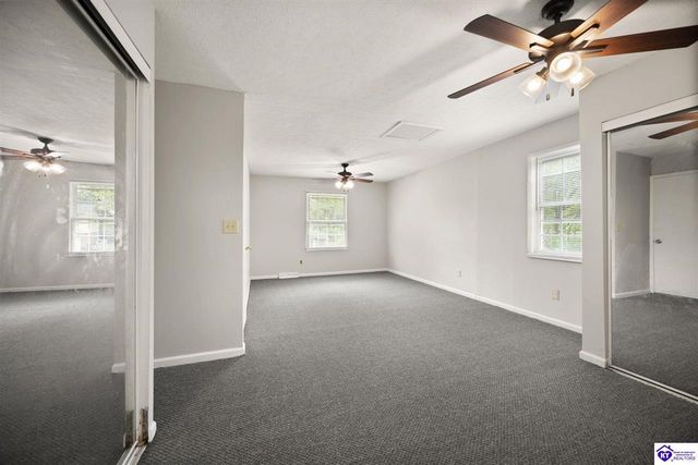 547 Wyandot Court, Radcliff, KY 40160