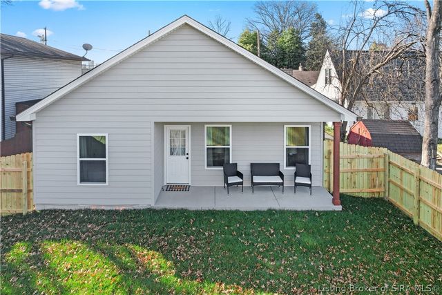 726 Veronica Place, Jeffersonville, IN 47130
