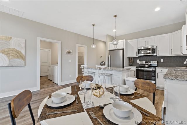 726 Veronica Place, Jeffersonville, IN 47130