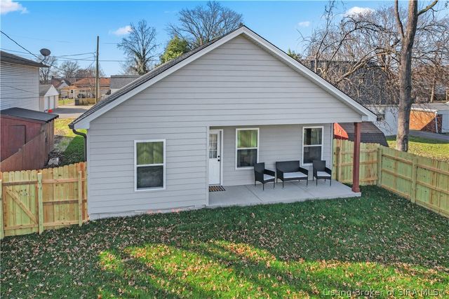 726 Veronica Place, Jeffersonville, IN 47130