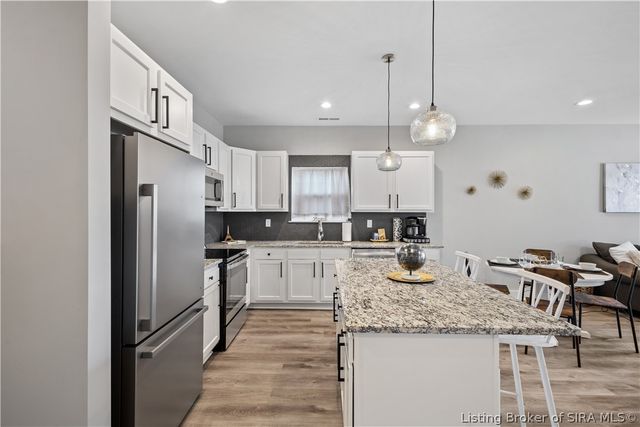 726 Veronica Place, Jeffersonville, IN 47130