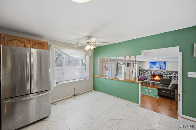 185 Old Farm Circle, Amherst, NY 14221