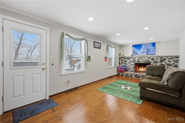 185 Old Farm Circle, Amherst, NY 14221