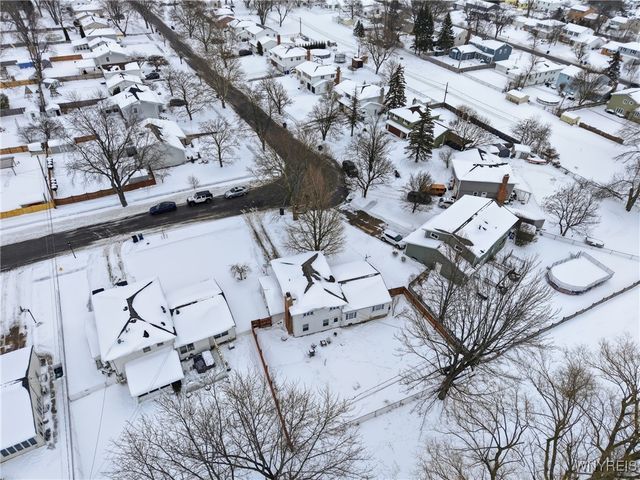 185 Old Farm Circle, Amherst, NY 14221