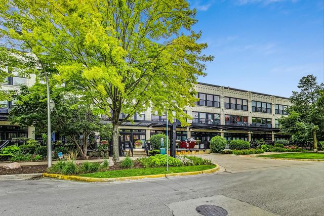 1111 W 14TH Place 328, Chicago, IL 60608