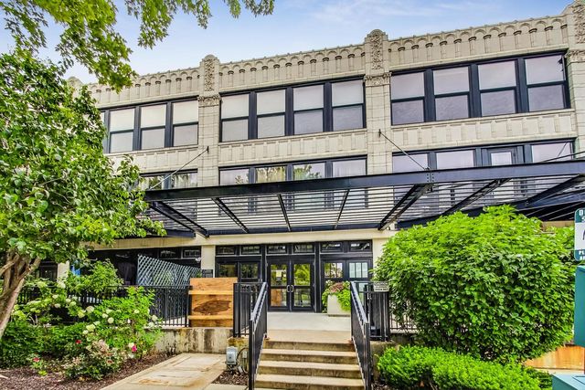 1111 W 14TH Place 328, Chicago, IL 60608