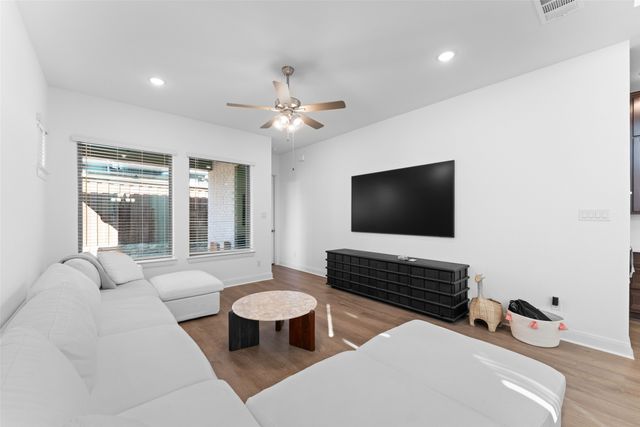 732 Red Fork Drive, Lewisville, TX 75056