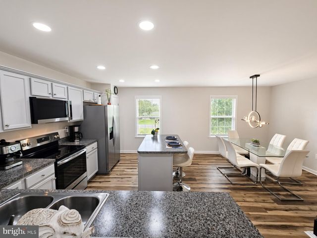5090 COMER DR, Stephens City, VA 22655
