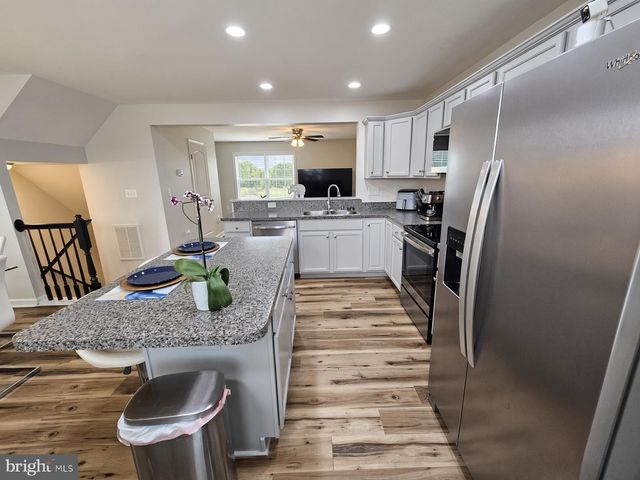 5090 COMER DR, Stephens City, VA 22655