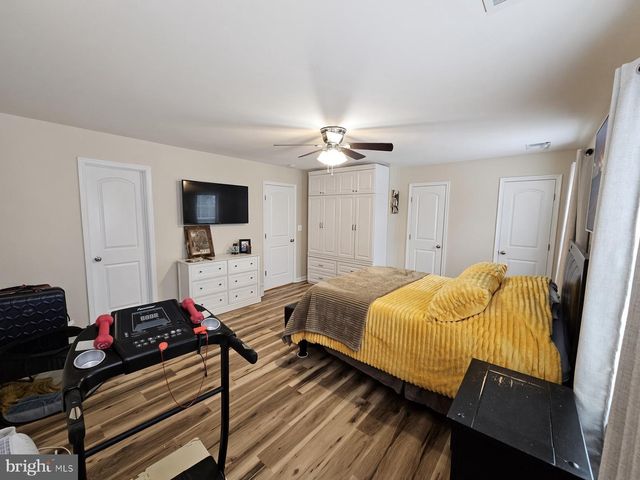 5090 COMER DR, Stephens City, VA 22655