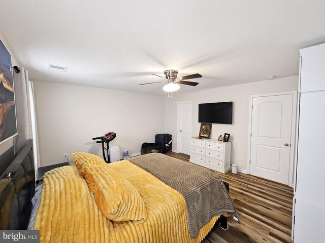 5090 COMER DR, Stephens City, VA 22655